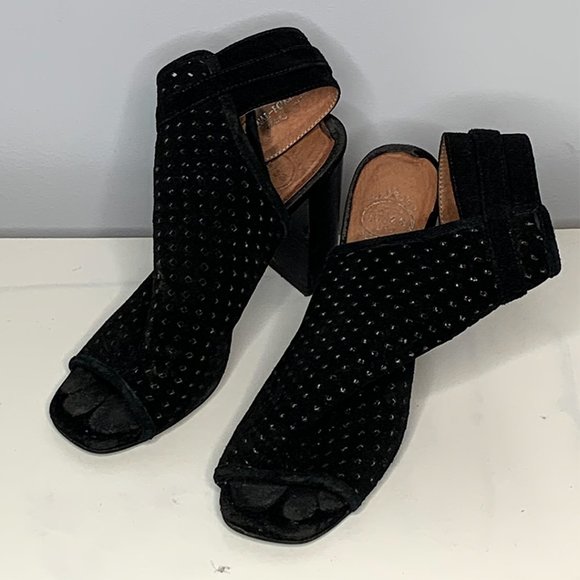 Jeffrey campbell Dotted Heels - Picture 1 of 2